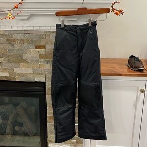 Kids size 8 LL Bean snow paints